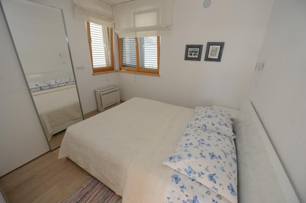 Apartment Mara Petrcane Rom bilde